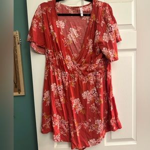 Xhiliration floral short sleeve romper women’s XL